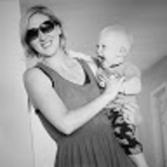 Meet your Posher, Katie - Picture 1 of 1